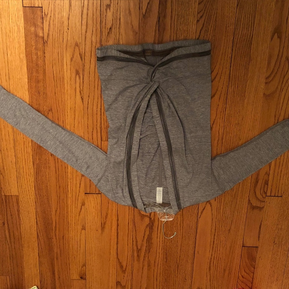 Grey Ivivva Pull Over